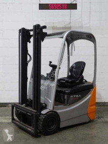 Still electric forklift