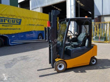 Jungheinrich EFG320