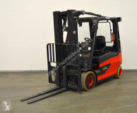 Linde electric forklift