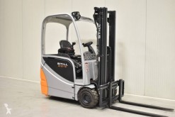 Still electric forklift