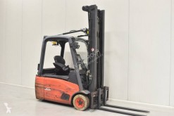 Linde electric forklift