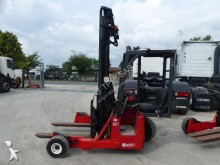 Moffett lorry mounted forklift