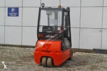 Linde lorry mounted forklift