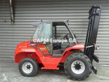 chariot tout terrain Manitou