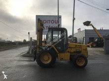 chariot tout terrain JCB 930RTFL 930