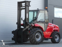 chariot tout terrain Manitou