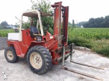 chariot tout terrain Manitou MC 25N