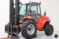 chariot tout terrain Manitou