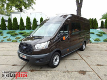 minibus Ford