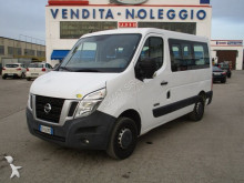 minibús Nissan