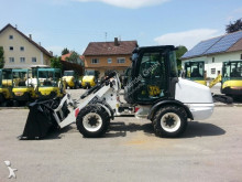JCB 406