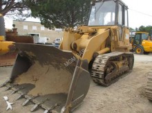 Caterpillar track loader