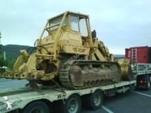 Caterpillar track loader