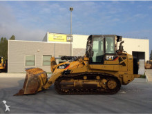 Caterpillar track loader