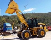 pá carregadora sobre pneus Caterpillar