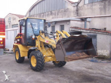 Caterpillar 902