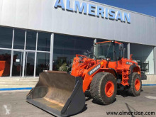 chargeuse sur pneus Doosan