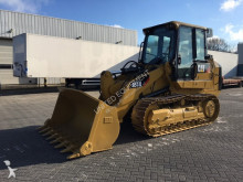 Caterpillar track loader