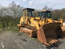 Caterpillar track loader