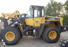 Komatsu W320