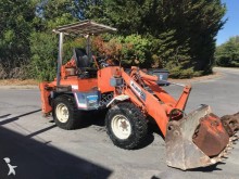 Kubota R410