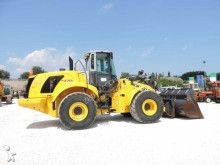 New Holland wheel loader