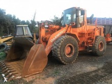 Daewoo Mega 300