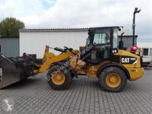 chargeuse sur pneus Caterpillar