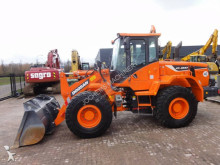 chargeuse sur pneus Doosan