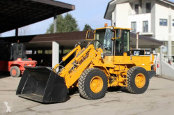 pala Caterpillar IT24F