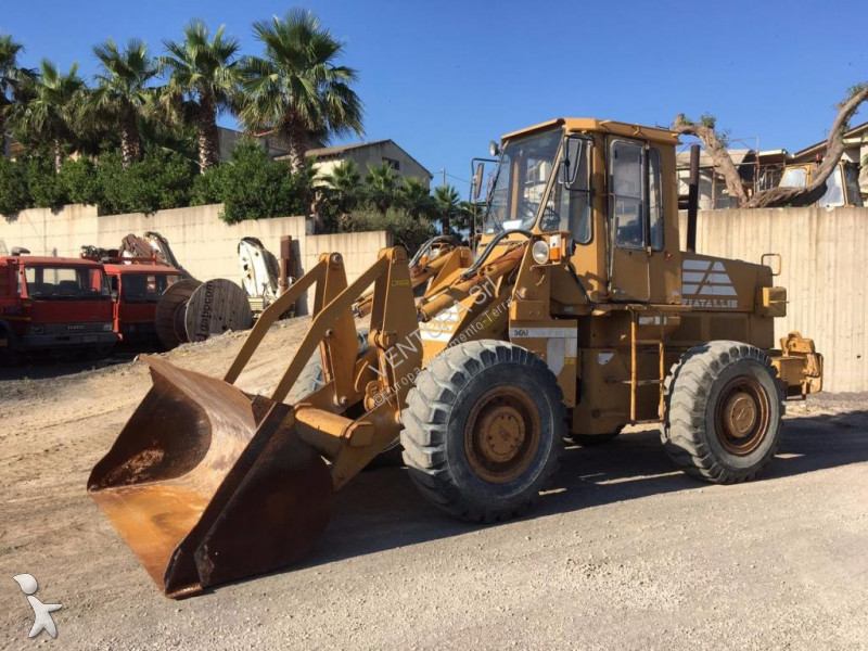 Voir les photos Chargeuse Fiat Allis FR12