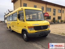 autobus trasporto scolastico Mercedes