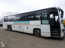 autocarro de turismo acidentado
