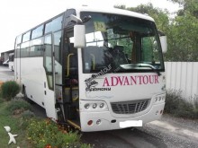 autocarro de turismo Isuzu