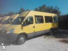 autobus trasporto scolastico Iveco
