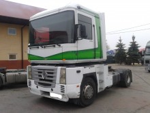 Renault Magnum 440 tractor unit