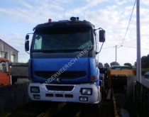 cabeza tractora Sisu