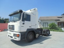 tracteur MAN 19.403