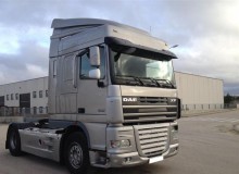 cabeza tractora DAF XF105