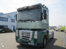 cap tractor Renault