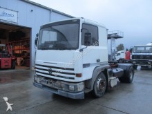 trattore Renault