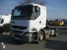 trattore Prodotti pericolosi / adr Renault