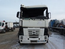Renault Magnum 440 tractor unit