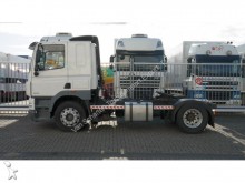 cabeza tractora productos peligrosos / adr DAF