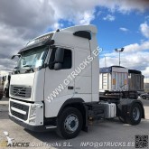 cap tractor Volvo