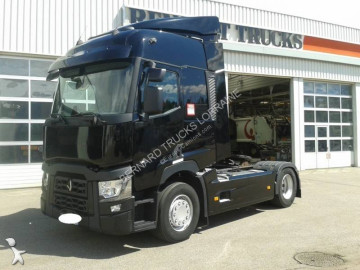 cap tractor Renault