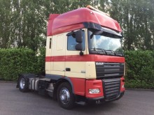 cabeza tractora convoy excepcional DAF