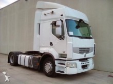 trattore Renault