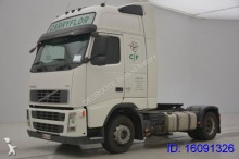 tracteur convoi exceptionnel Volvo