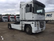 trattore Renault AE